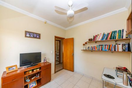 Casa à venda com 250m², 5 quartos e 8 vagasQuarto 4