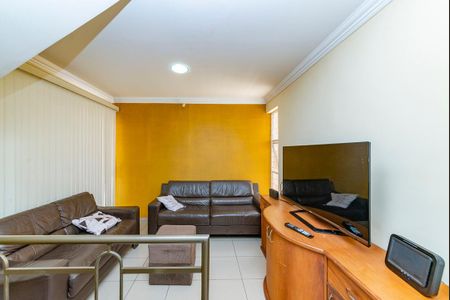 Casa à venda com 250m², 5 quartos e 8 vagasSala 2