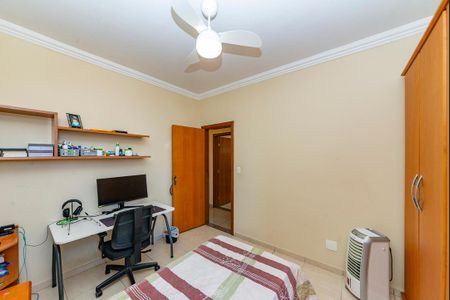Casa à venda com 250m², 5 quartos e 8 vagasQuarto 3