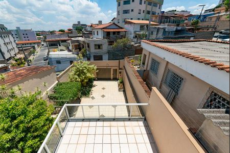 Casa à venda com 250m², 5 quartos e 8 vagasVaranda gourmet