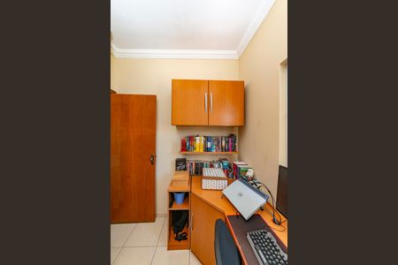 Casa à venda com 250m², 5 quartos e 8 vagasQuarto 2