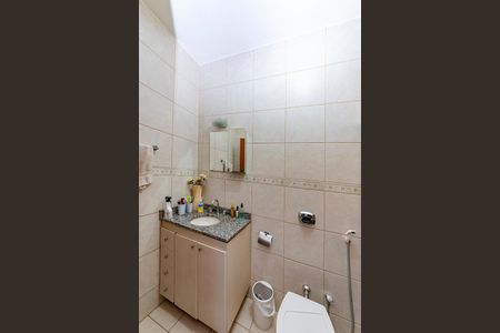 Casa à venda com 250m², 5 quartos e 8 vagasBanheiro da Suíte