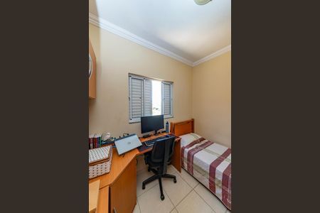 Casa à venda com 250m², 5 quartos e 8 vagasQuarto 2