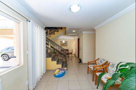 Casa à venda com 250m², 5 quartos e 8 vagasSala 1