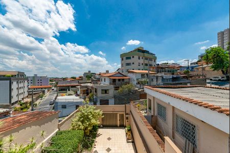 Casa à venda com 250m², 5 quartos e 8 vagasVaranda gourmet