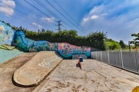 Apartamento à venda com 56m², 2 quartos e 1 vaga Apartamento à venda com 56m², 2 quartos e 1 vagaÁrea comum - Pista skate