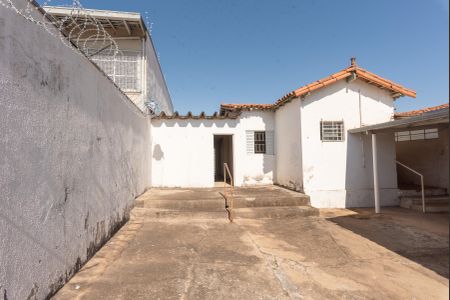 Casa à venda com 134m², 2 quartos e 4 vagasQuintal