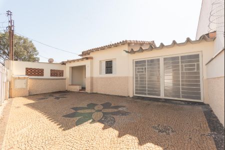 Casa à venda com 134m², 2 quartos e 4 vagasFachada
