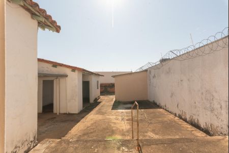 Casa à venda com 134m², 2 quartos e 4 vagasQuintal