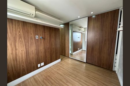 Apartamento à venda com 81m², 3 quartos e 2 vagas Apartamento à venda com 81m², 3 quartos e 2 vagasSuíte 2