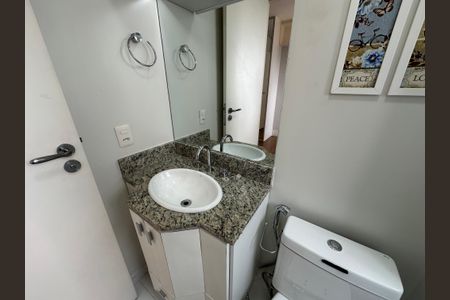 Apartamento à venda com 81m², 3 quartos e 2 vagas Apartamento à venda com 81m², 3 quartos e 2 vagasBanheiro da Suíte 1