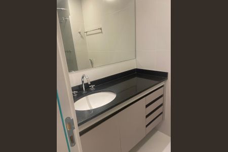 Apartamento à venda com 30m², 1 quarto e 1 vaga Apartamento à venda com 30m², 1 quarto e 1 vagaBanheiro