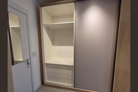 Apartamento à venda com 30m², 1 quarto e 1 vaga Apartamento à venda com 30m², 1 quarto e 1 vagaStudio