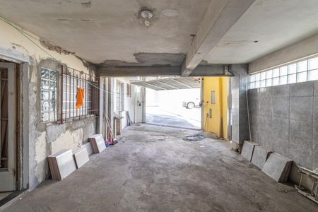 Casa à venda com 300m², 3 quartos e 3 vagas Casa à venda com 300m², 3 quartos e 3 vagasGaragem