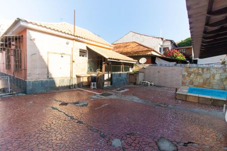 Casa à venda com 330m², 4 quartos e 4 vagas Casa à venda com 330m², 4 quartos e 4 vagasÁrea comum