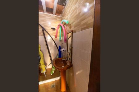 Casa à venda com 330m², 4 quartos e 4 vagas Casa à venda com 330m², 4 quartos e 4 vagasBanheiro de Serviço 2