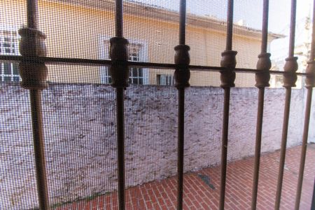 Casa à venda com 330m², 4 quartos e 4 vagas Casa à venda com 330m², 4 quartos e 4 vagasVista do Quarto 2