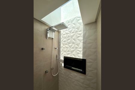 Casa à venda com 100m², 3 quartos e 2 vagasBanheiro Suíte 3