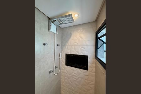 Casa à venda com 100m², 3 quartos e 2 vagasBanheiro Suíte 2