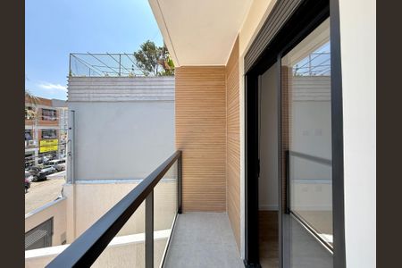 Casa à venda com 100m², 3 quartos e 2 vagasSacada Suíte 3