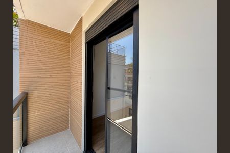 Casa à venda com 100m², 3 quartos e 2 vagasSacada Suíte 3