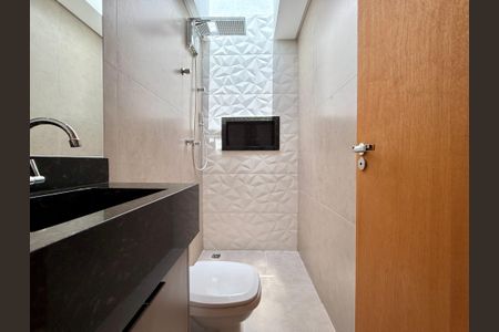 Casa à venda com 100m², 3 quartos e 2 vagasBanheiro Suíte 3