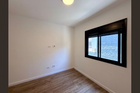 Casa à venda com 100m², 3 quartos e 2 vagasSuíte 1
