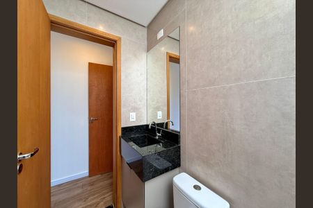 Casa à venda com 100m², 3 quartos e 2 vagasBanheiro Suíte 3