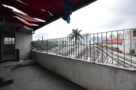 Casa de condomínio à venda com 242m², 3 quartos e 2 vagasEntrada 4 da Casa dos Fundos