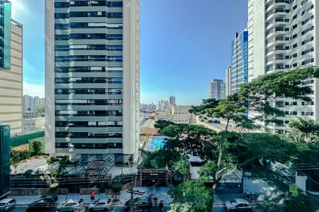 Apartamento à venda com 335m², 4 quartos e 5 vagasVista da Suíte 2