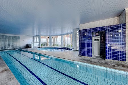 Apartamento à venda com 335m², 4 quartos e 5 vagasÁrea comum - Piscina