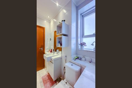 Apartamento à venda com 335m², 4 quartos e 5 vagasBanheiro da Suíte 4