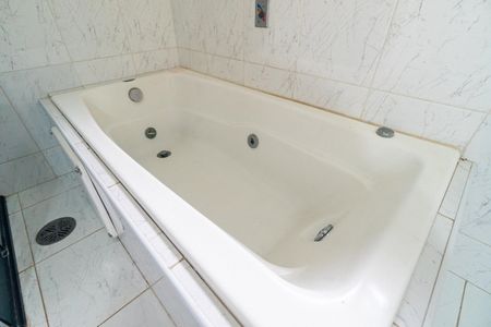 Casa para alugar com 250m², 3 quartos e 4 vagas Casa para alugar com 250m², 3 quartos e 4 vagasBanheiro Detalhe