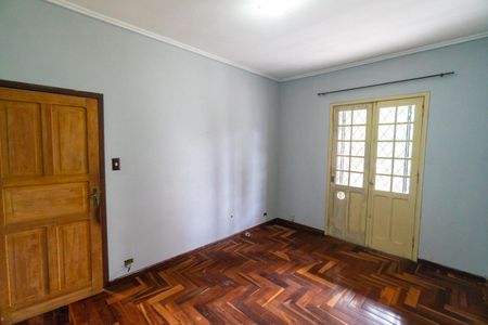 Casa para alugar com 250m², 3 quartos e 4 vagas Casa para alugar com 250m², 3 quartos e 4 vagasQuarto 1