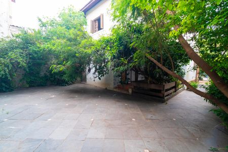 Casa para alugar com 250m², 3 quartos e 4 vagas Casa para alugar com 250m², 3 quartos e 4 vagasQuintal