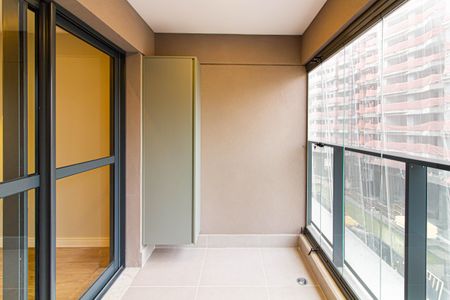 Studio à venda com 45m², 1 quarto e 1 vaga Studio à venda com 45m², 1 quarto e 1 vagaVaranda / Área de Serviço