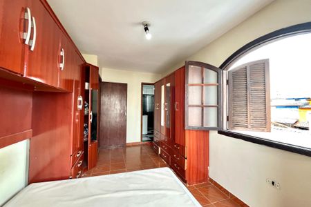 Casa à venda com 161m², 4 quartos e 2 vagasSuite