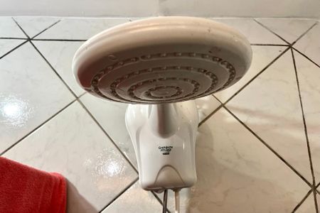 Casa à venda com 161m², 4 quartos e 2 vagasBanheiro