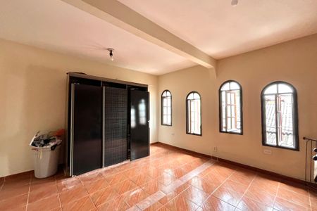 Casa à venda com 161m², 4 quartos e 2 vagasQuarto 3