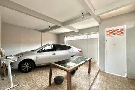 Casa à venda com 161m², 4 quartos e 2 vagasGaragem