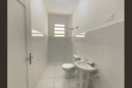 Casa à venda com 80m², 2 quartos e sem vaga Casa à venda com 80m², 2 quartos e sem vagaBanheiro 1