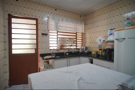 Casa à venda com 100m², 3 quartos e 2 vagasCozinha