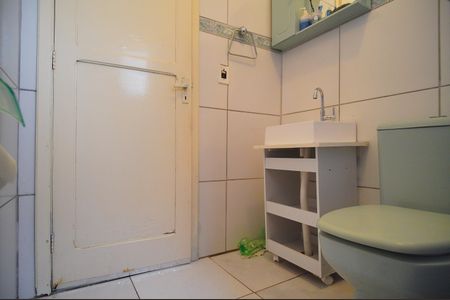 Casa à venda com 100m², 3 quartos e 2 vagasBanheiro Social