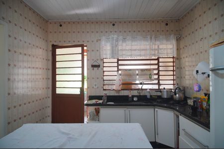 Casa à venda com 100m², 3 quartos e 2 vagasCozinha