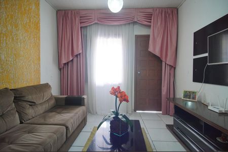 Casa à venda com 100m², 3 quartos e 2 vagasSala