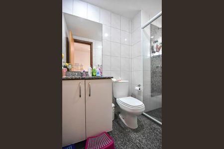 Apartamento à venda com 248m², 4 quartos e 4 vagasBanheiro da Suíte 3