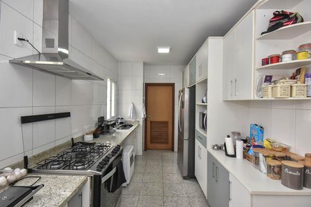 Apartamento à venda com 248m², 4 quartos e 4 vagasCozinha