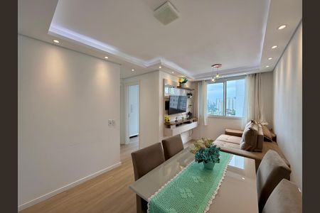 Sala de apartamento para alugar com 2 quartos, 46m² em Santo Amaro, São Paulo