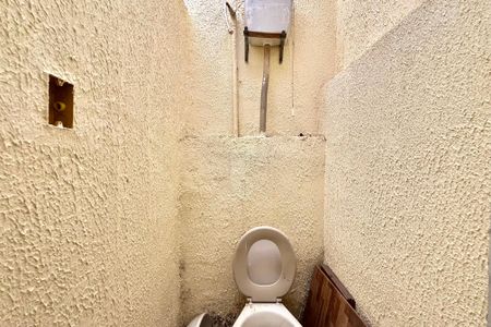 Casa à venda com 90m², 1 quarto e 1 vaga Casa à venda com 90m², 1 quarto e 1 vagaBanheiro de serviço