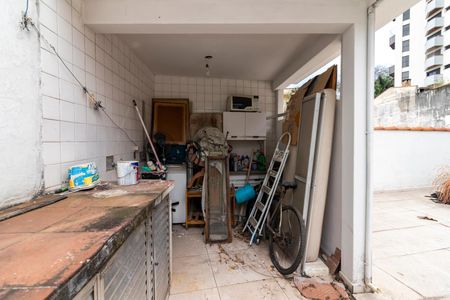 Casa à venda com 279m², 4 quartos e 2 vagas Casa à venda com 279m², 4 quartos e 2 vagasCasa 1 - Área de Serviço